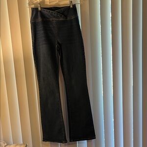 No Boundaries Dark Blue flare Jeans!